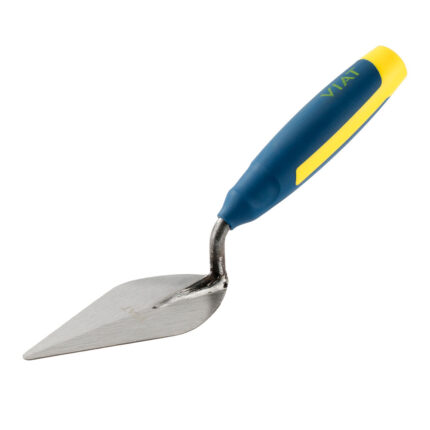 Colher de pedreiro soldado folha de oliveira, de chapa de aço tratada com cabo bimaterial ergonómico para maior conforto. medidas: 60x135x100mm viat02 viat